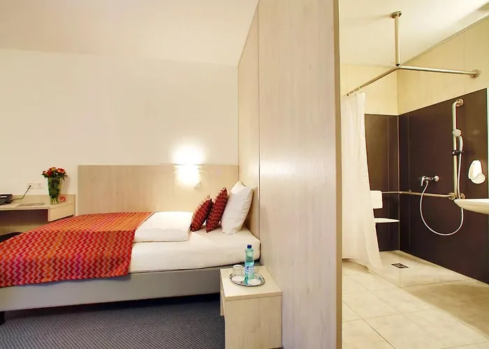 Art Spielberg Hotel 3*